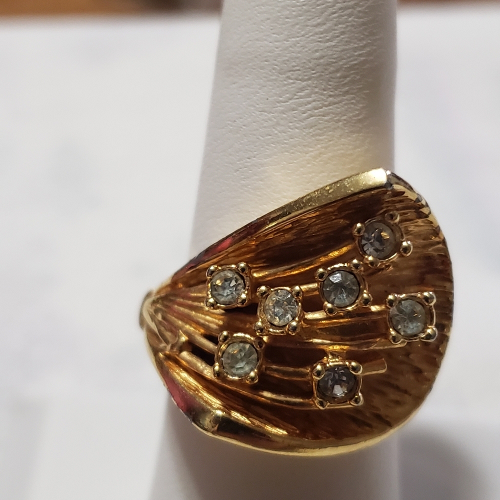 Beautiful Vintage 18KT Heavy Gold electroplated Faceted Woman's Ring